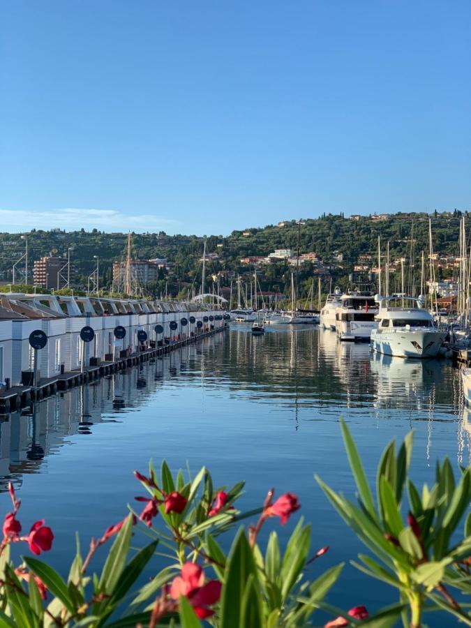 Sirena Floating House Portoroz Vila Exterior foto
