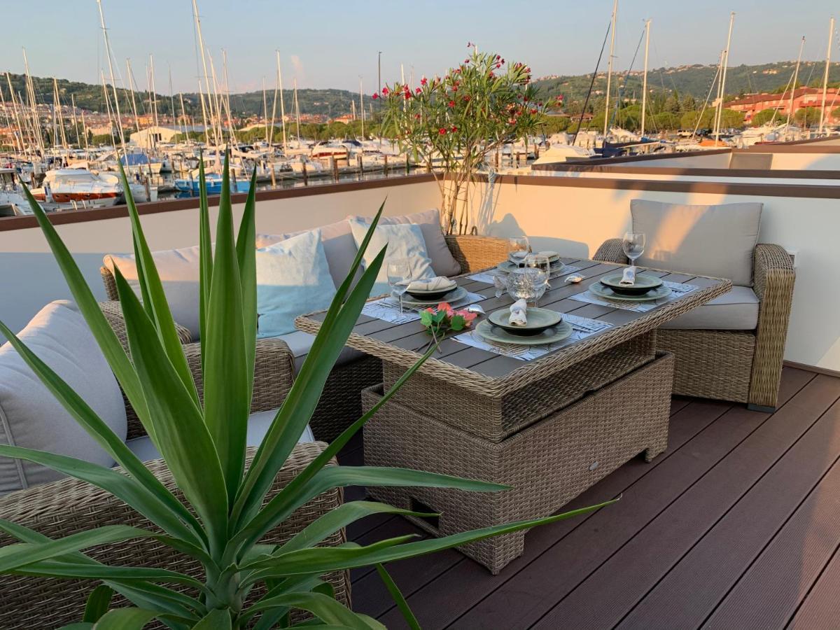 Sirena Floating House Portoroz Vila Exterior foto